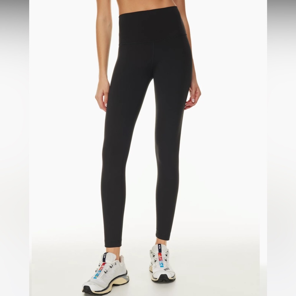NWT Tna Slick Cheeky Hi Rise Ankle leggings Size S black